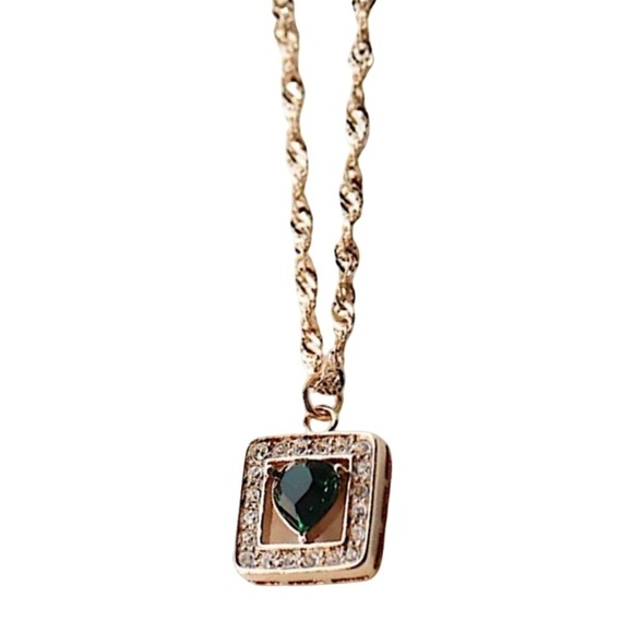 ANNE KLEIN • Heart Gold Tone Green Crystal Necklace - Picture 1 of 4